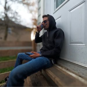 Meet your Posher, Sean-patrick